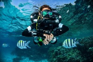 mares horizon rebreather-diver-red-sea